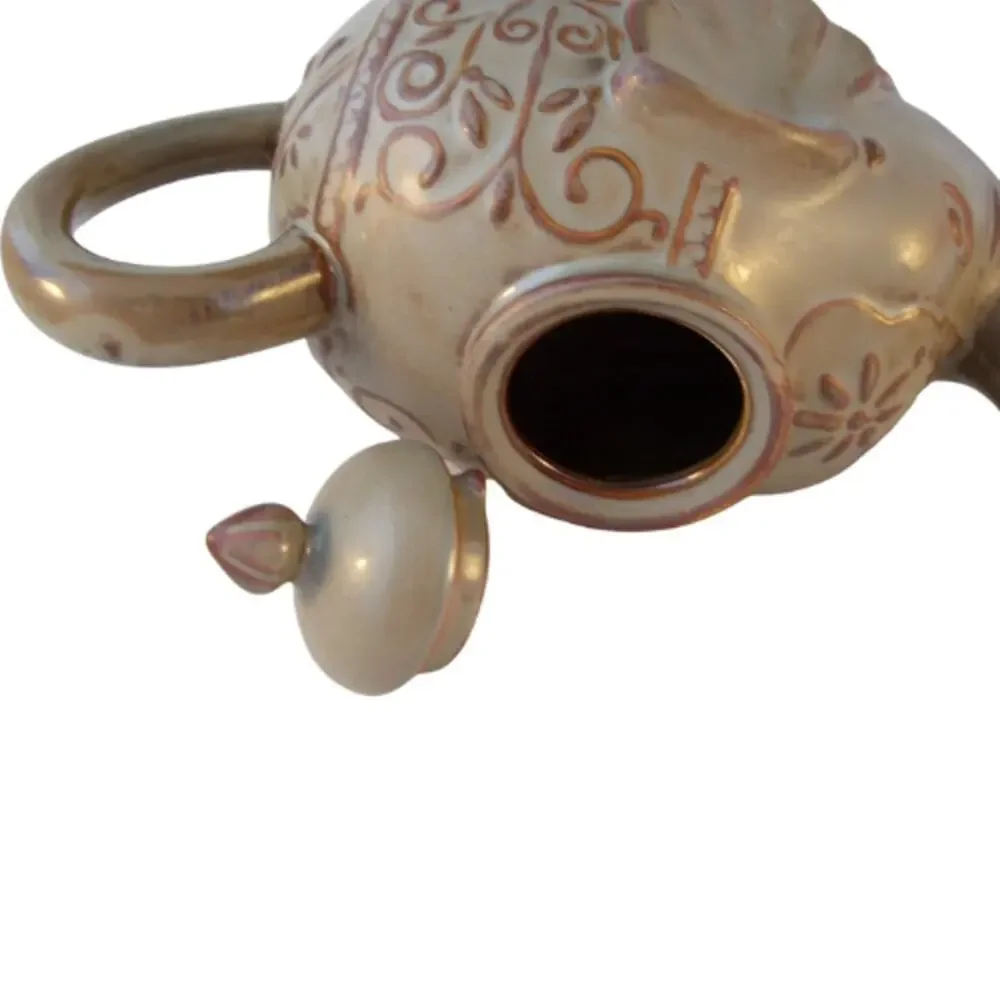 Pier 1 Vintage Stoneware Elephant Figural Teapot with Lid – EUC